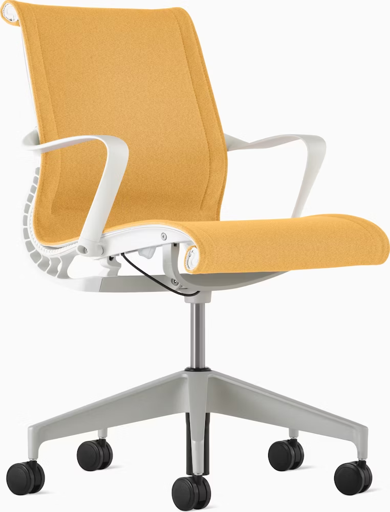 Setu Chair, With Arms