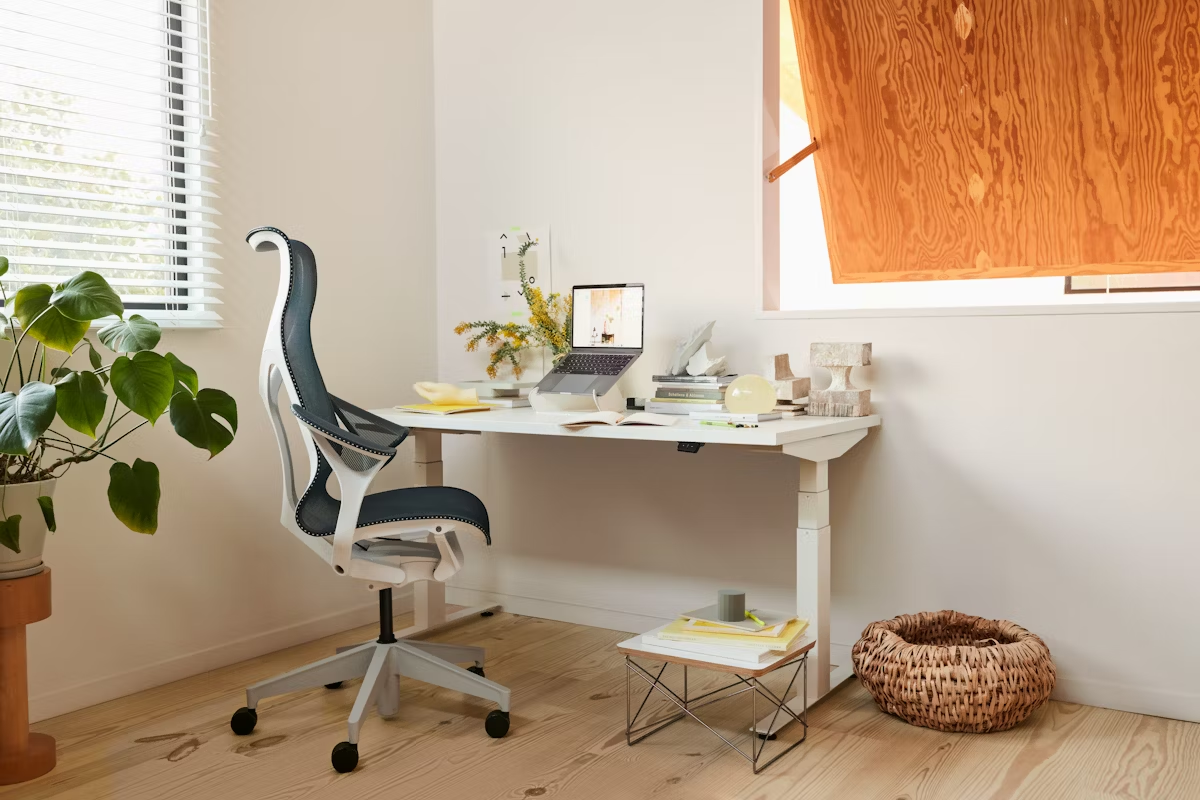 Cosm Chair, Low Back