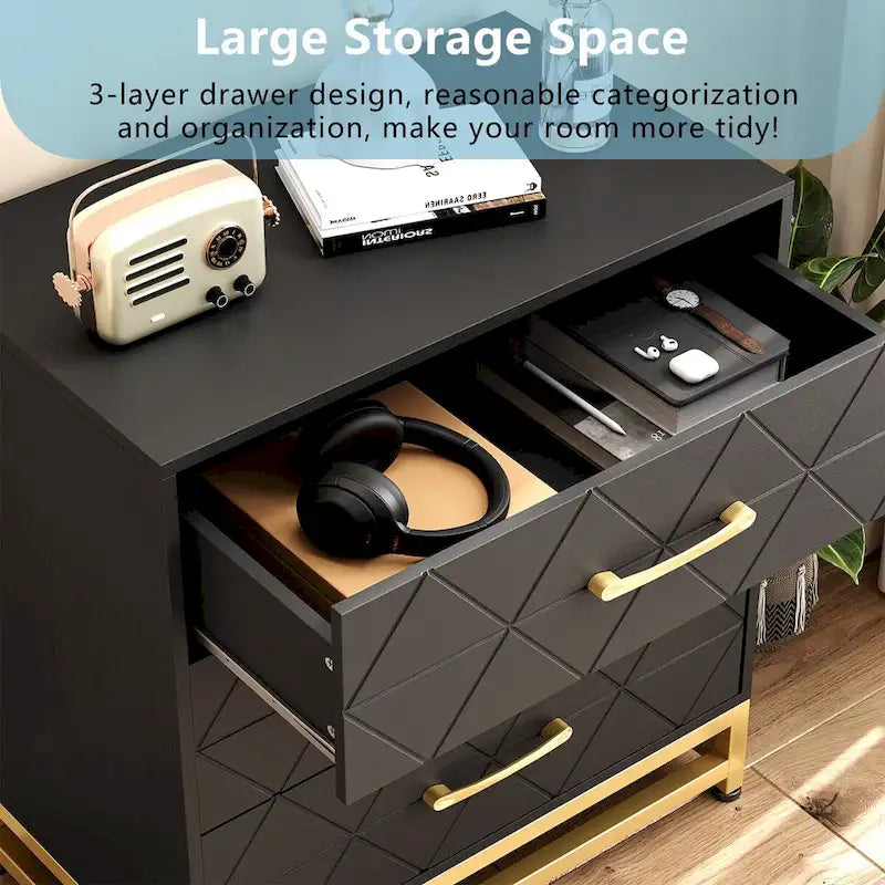 Wooden 3-Drawer Dresser Chest