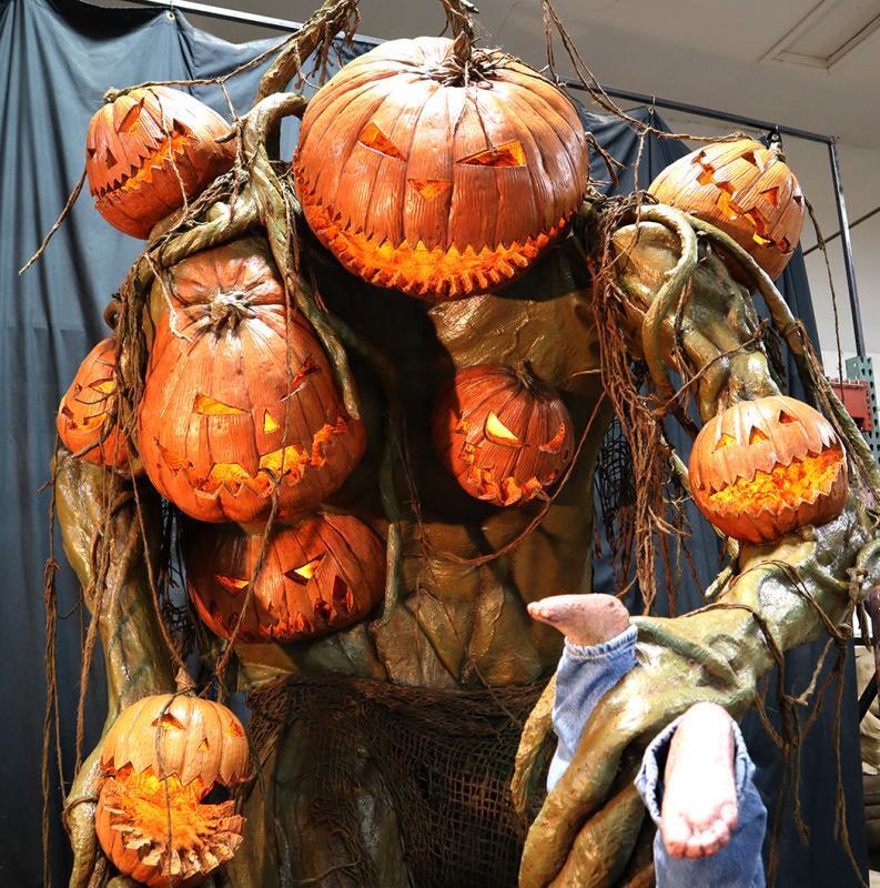 2025 Halloween Giant Pumpkin Monster and Child